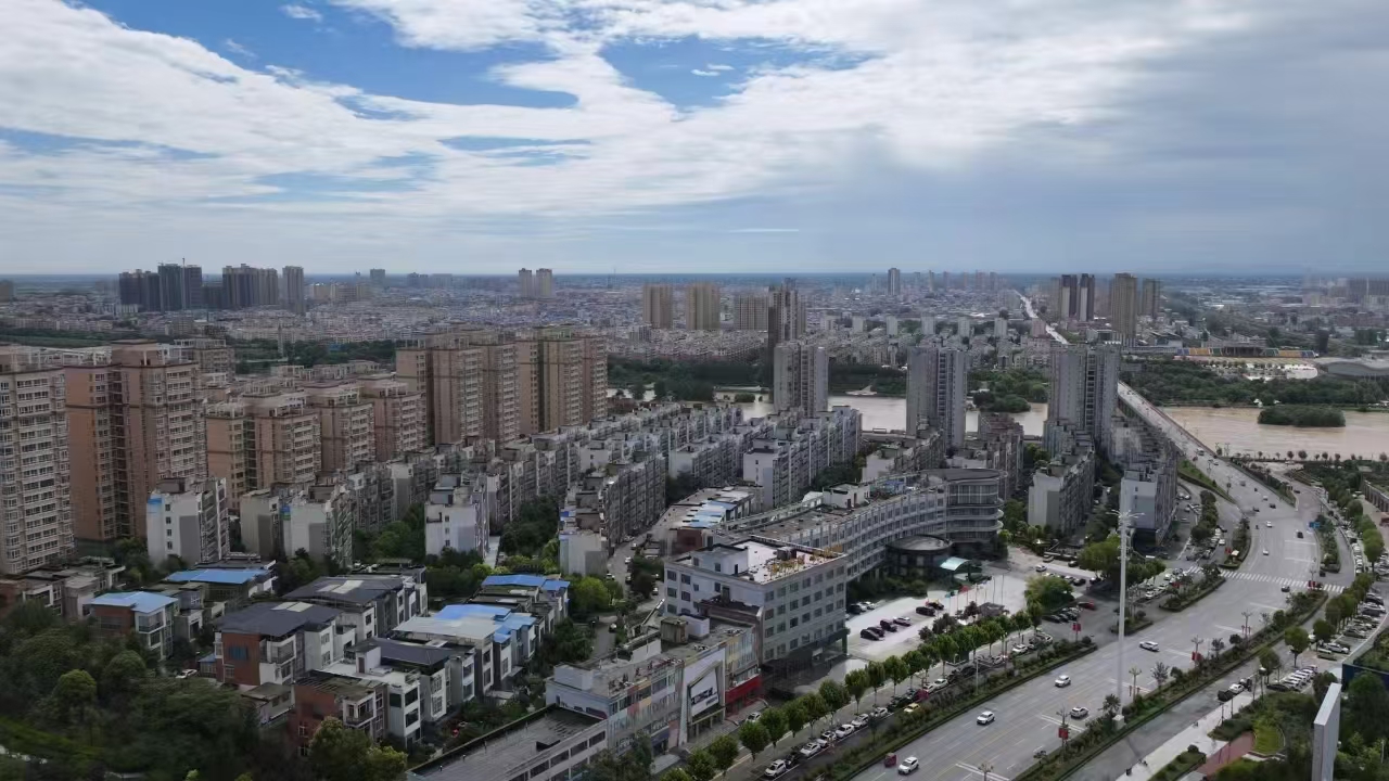 走出一条中国特色城市现代化新路子——习近平总书记重要讲话为做好新时代新征程的城市工作提供根本遵循